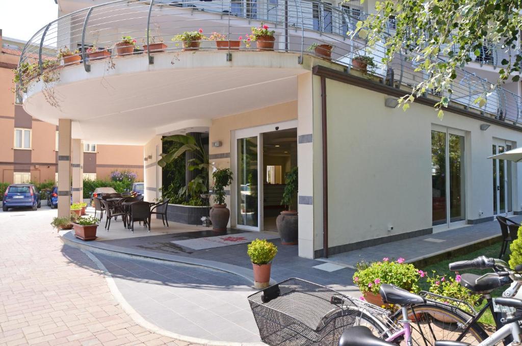 Montesilvano Marina Hotel La Ninfea מראה חיצוני תמונה